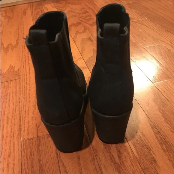 Boohoo winter / fall ankle booties shoes size 6 - Picture 6 of 6